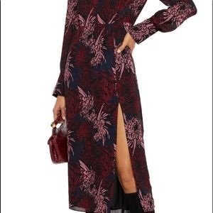 A.L.C 100% silk dress, side pockets, back zipper and side opening. NWT.